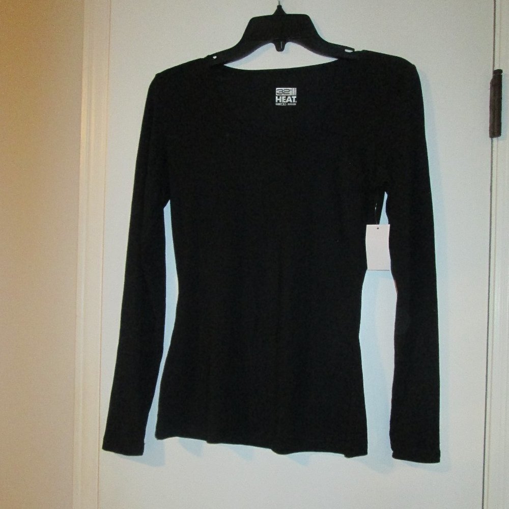 NWT 32 Degrees Heat Black Base Layer Long Sleeve Scoop Neck Tee Top size Small